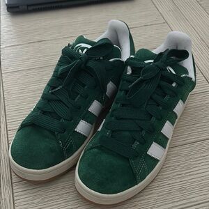 Adidas Green campus